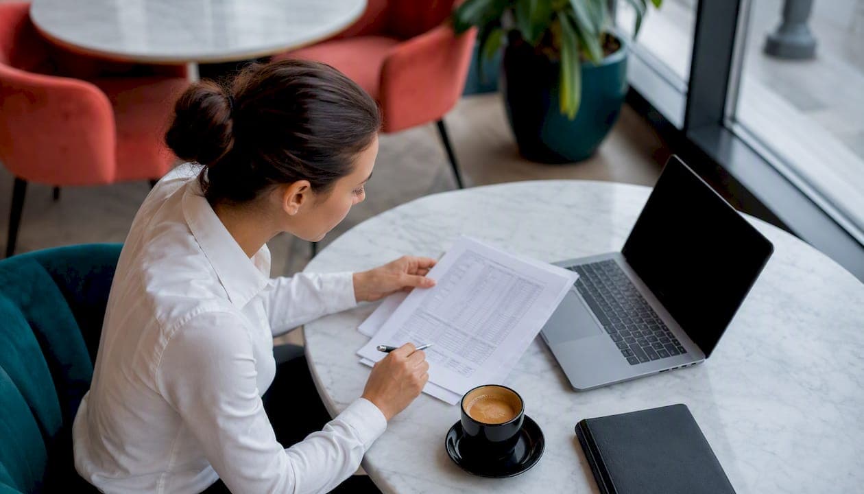 10 Ways to Improve Cash Forecasting for Treasury Teams