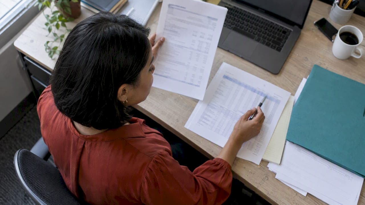 Prospective Hedge Testing Under IFRS 9 and FRS 102